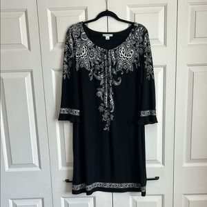 Dressbarn Black and white Embellished Tunic 3/4 Sleeve